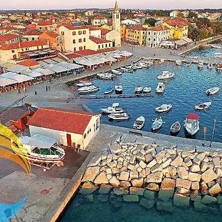 1030 Fažana